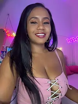 Snapshot of AlisonHoot69 chatting on May 26, 11:01 pm AlisonHoot69 online show from May 26, 11:01 pm