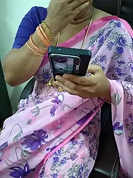 Snapshot of Telugu_Romanticteacher chatting on April 19, 1:16 am Telugu Romanticteacher online show from April 19, 1:16 am