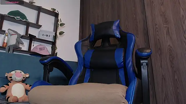 colby scott online show from November 30, 8:35 pm