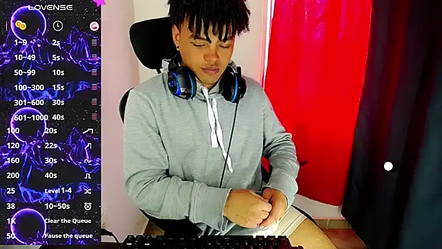 Snapshot of Ares_ttoter chatting on December 20, 5:08 pm Ares ttoter online show from December 20, 5:08 pm