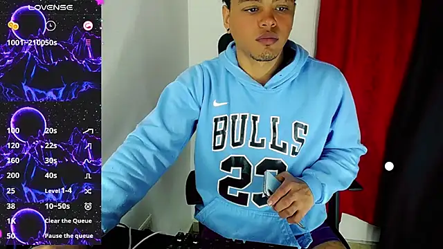 Snapshot of Ares_ttoter chatting on January 13, 8:58 am Ares ttoter online show from January 13, 8:58 am