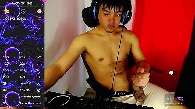 Snapshot of Ares_ttoter chatting on January 16, 3:02 pm Ares ttoter online show from January 16, 3:02 pm
