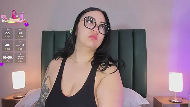 juicy led  online show from May 14, 11:17 am