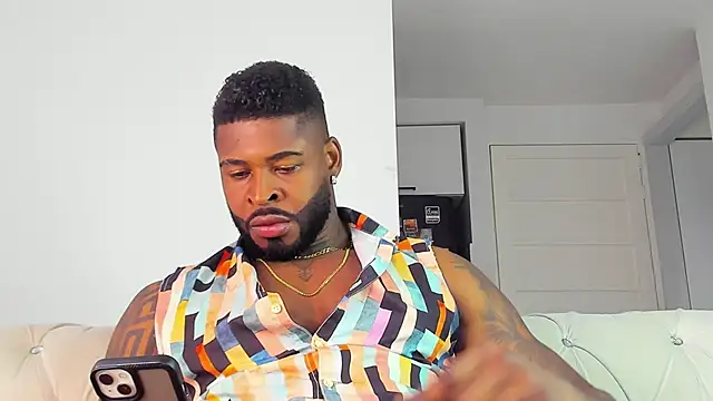 Makonneen online show from October 30, 9:26 pm