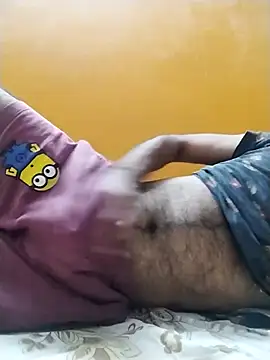Snapshot of hairy_gun chatting on July 21, 7:49 pm hairy gun online show from July 21, 7:49 pm