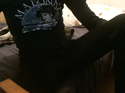 bravo23toro online show from February 25, 7:01 pm