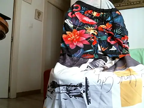 Snapshot of bravo23toro chatting on July 16, 10:43 am bravo23toro online show from July 16, 10:43 am