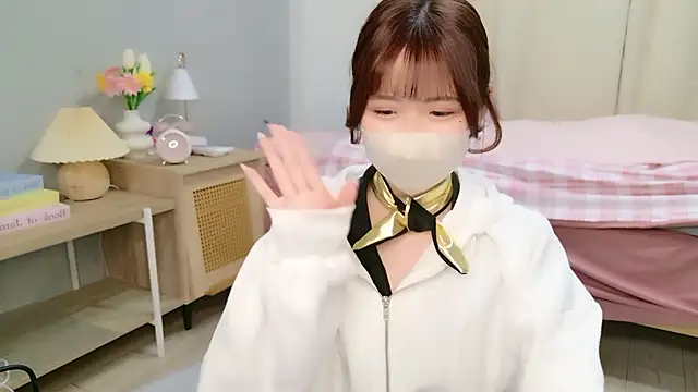 Snapshot of Sayuringo_ chatting on February 16, 11:06 am Sayuringo online show from February 16, 11:06 am