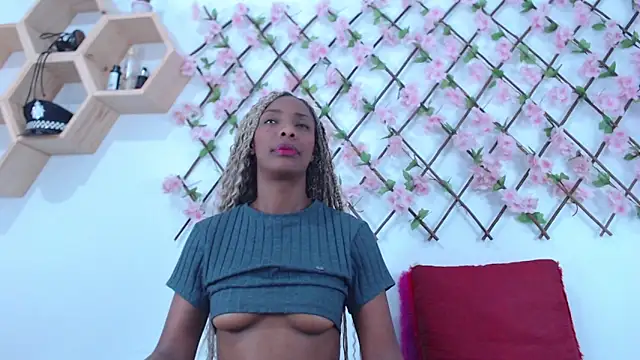 tiffany gomez9 online show from March 12, 3:56 am