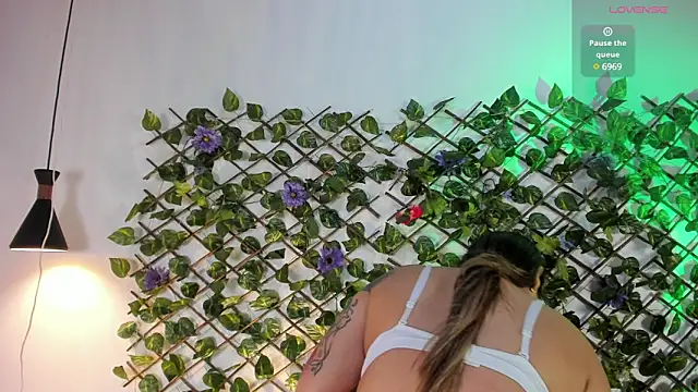 Snapshot of kaia_cooper4 chatting on January 5, 2:30 pm kaia cooper4 online show from January 5, 2:30 pm