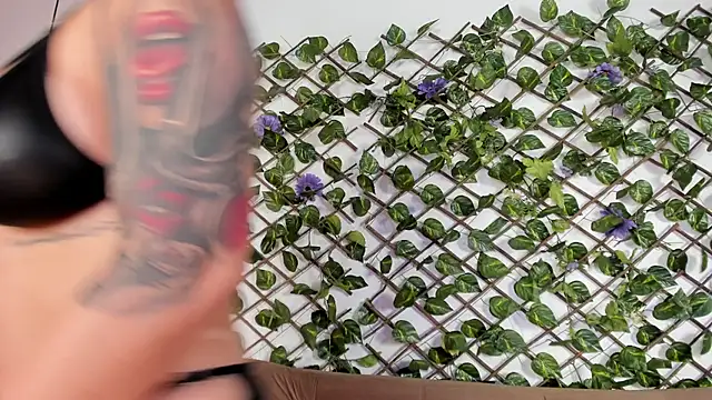 Snapshot of kaia_cooper4 chatting on January 27, 7:35 pm kaia cooper4 online show from January 27, 7:35 pm