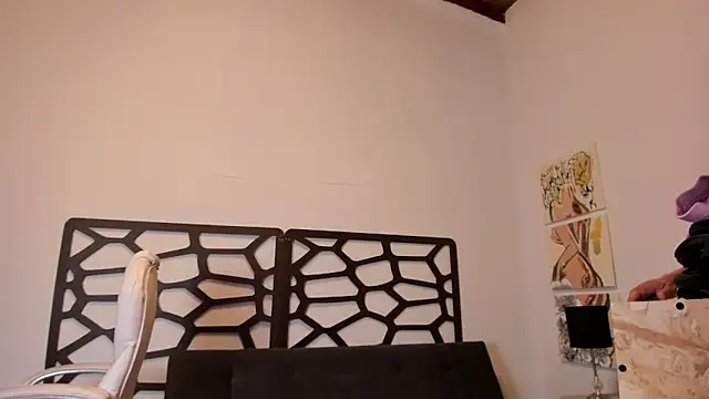 Snapshot of kaia_cooper4 chatting on February 6, 7:29 pm kaia cooper4 online show from February 6, 7:29 pm