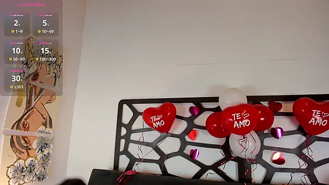 Snapshot of kaia_cooper4 chatting on February 14, 1:08 pm kaia cooper4 online show from February 14, 1:08 pm