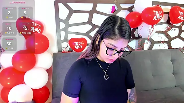 Snapshot of kaia_cooper4 chatting on February 17, 2:04 pm kaia cooper4 online show from February 17, 2:04 pm