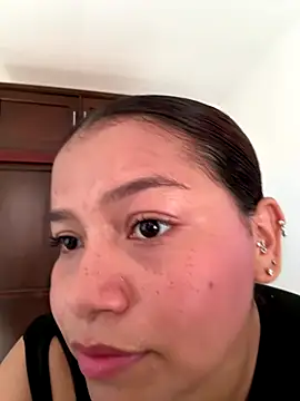 loly marce online show from January 6, 4:21 pm