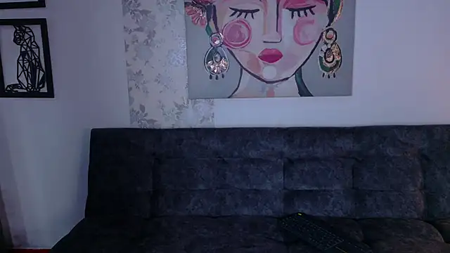 Snapshot of taty_miller chatting on May 29, 8:40 pm taty miller online show from May 29, 8:40 pm