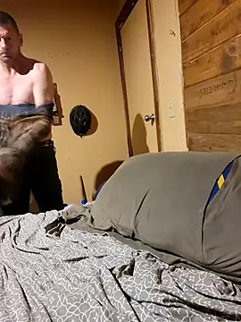 Snapshot of BigDDave6979 chatting on February 23, 7:11 am BigDDave6979 online show from February 23, 7:11 am