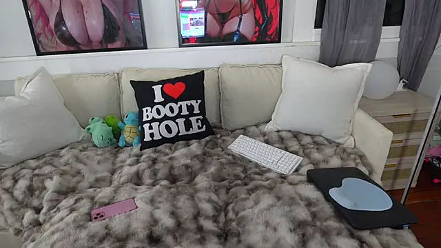 emmagray001 online show from July 26, 10:22 am