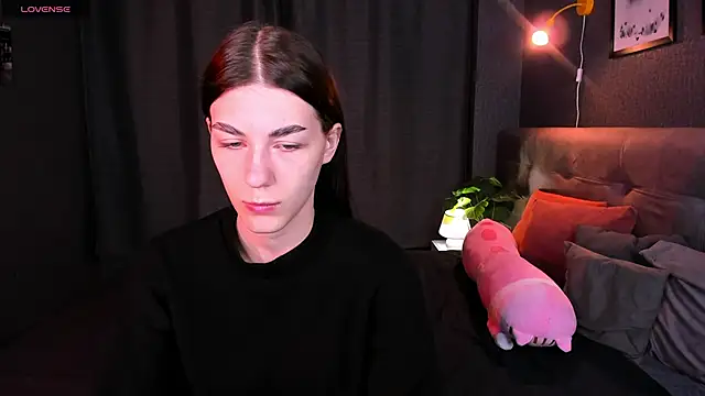 Snapshot of toooyour chatting on October 24, 9:55 pm toooyour online show from October 24, 9:55 pm