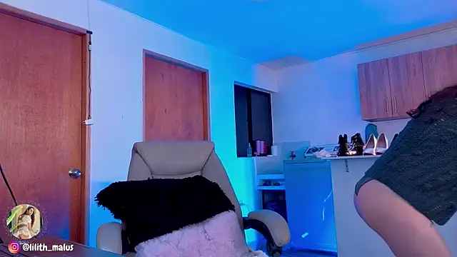 Lilith malum online show from October 19, 8:20 pm