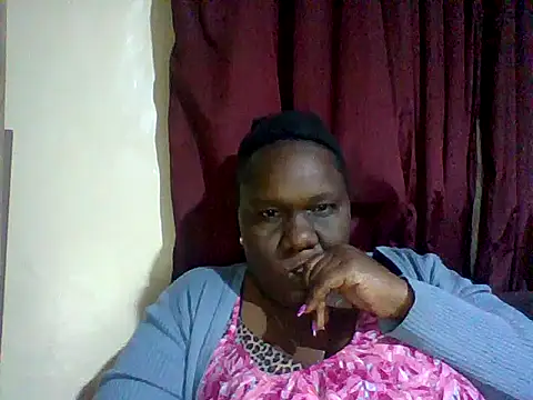 Snapshot of Ass533 chatting on May 17, 3:26 am Ass533 online show from May 17, 3:26 am