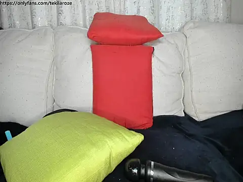 Snapshot of Mamii_water chatting on April 23, 12:29 pm Mamii water online show from April 23, 12:29 pm