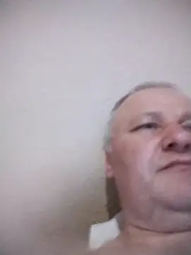 Snapshot of Grasul78 chatting on May 27, 4:37 pm Grasul78 online show from May 27, 4:37 pm