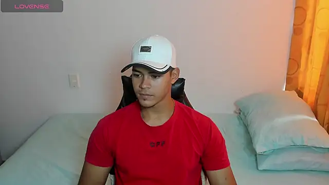 Iamdylan777 online show from January 19, 2:43 pm