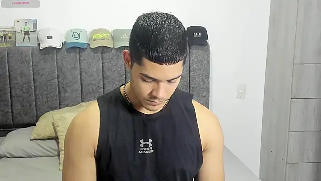 Snapshot of Iamdylan777 chatting on April 27, 4:43 am Iamdylan777 online show from April 27, 4:43 am