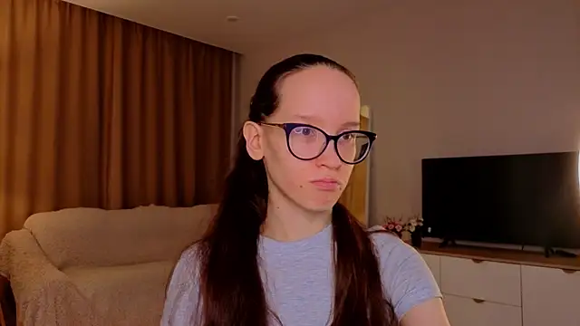 BettyBrowni online show from April 5, 4:04 pm