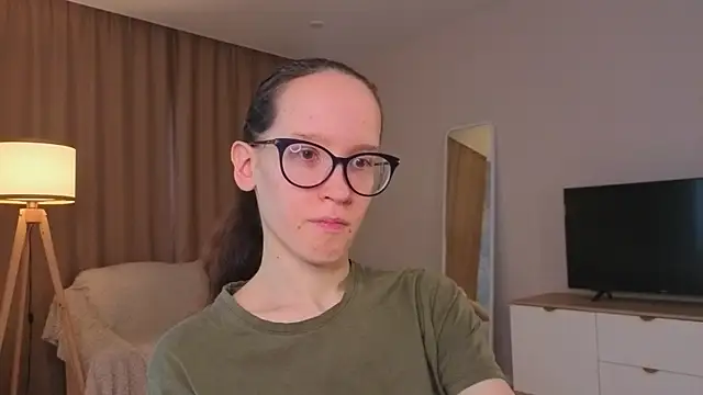 Snapshot of BettyBrowni chatting on June 24, 4:06 pm BettyBrowni online show from June 24, 4:06 pm