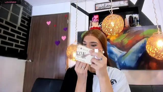 victoria aleia  online show from March 21, 11:19 pm