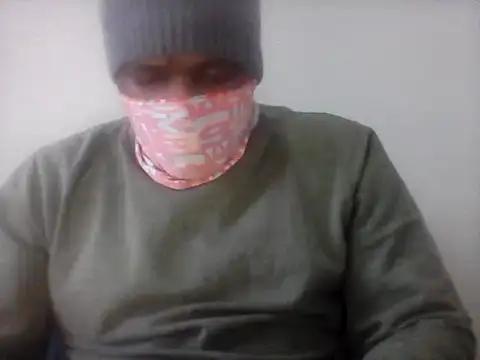 Snapshot of bogbosdick chatting on August 3, 9:48 am bogbosdick online show from August 3, 9:48 am