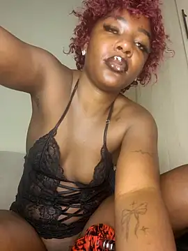 Snapshot of Sexxy_mariana chatting on July 1, 2:02 am Sexxy mariana online show from July 1, 2:02 am