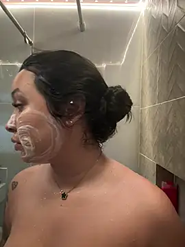 Pretty Isadora online show from February 10, 6:23 pm