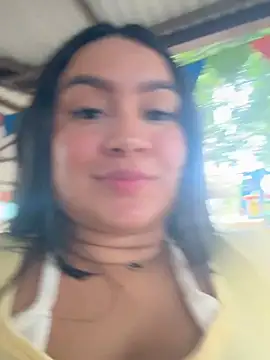 Snapshot of Pretty_Isadora chatting on June 28, 3:51 pm Pretty Isadora online show from June 28, 3:51 pm