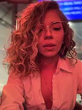 maddisonblush online show from February 11, 5:29 pm