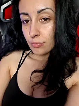 Snapshot of loryyy_sexyyy chatting on June 13, 8:29 pm loryyy sexyyy online show from June 13, 8:29 pm