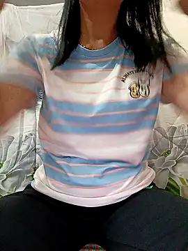 Asian girl13 online show from April 6, 10:33 pm