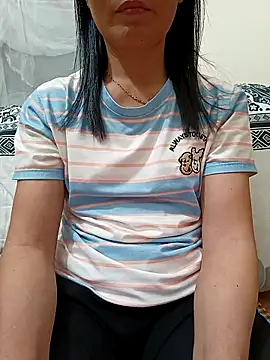 Snapshot of Asian_girl13 chatting on May 2, 1:16 pm Asian girl13 online show from May 2, 1:16 pm