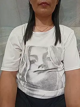 Snapshot of Asian_girl13 chatting on July 2, 3:29 pm Asian girl13 online show from July 2, 3:29 pm
