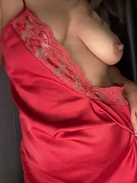 Snapshot of --Lyly-- chatting on June 24, 9:47 pm --Lyly-- online show from June 24, 9:47 pm