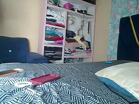 awino001 online show from April 1, 7:33 pm