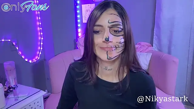nikyastark online show from October 22, 5:30 am