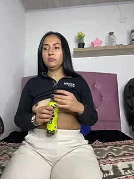 Snapshot of luna_asss chatting on January 22, 3:40 pm luna asss online show from January 22, 3:40 pm