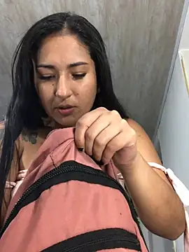 Snapshot of luna_asss chatting on January 24, 11:45 pm luna asss online show from January 24, 11:45 pm