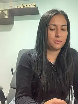 Snapshot of luna_asss chatting on February 8, 2:38 pm luna asss online show from February 8, 2:38 pm