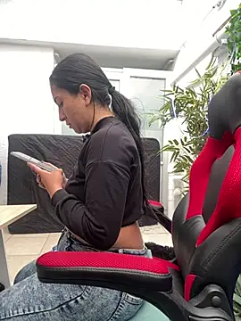 Snapshot of luna_asss chatting on February 20, 2:02 pm luna asss online show from February 20, 2:02 pm