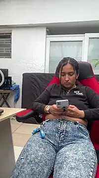 Snapshot of luna_asss chatting on February 21, 12:28 pm luna asss online show from February 21, 12:28 pm