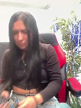 Snapshot of luna_asss chatting on February 26, 2:14 pm luna asss online show from February 26, 2:14 pm